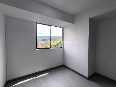 Apartamento de 3 alcobas en venta en Las Palmas M, Medellín, 70 m² · foto 16 de 20