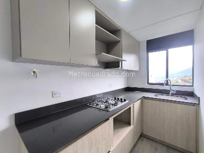 Apartamento de 3 alcobas en venta en Las Palmas M, Medellín, 70 m² · foto 4 de 20