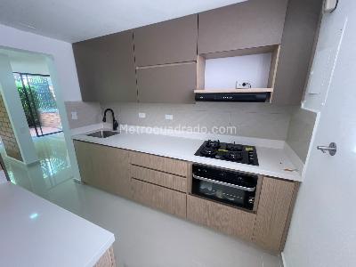 Apartamento de 5 alcobas en arriendo en La Nubia, Medellín, 133 m² · foto 5 de 20