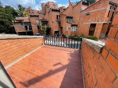 Apartamento de 5 alcobas en arriendo en La Nubia, Medellín, 133 m² · foto 19 de 20