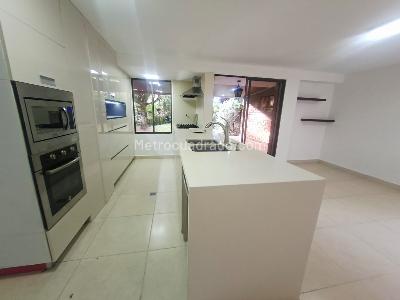 Apartamento en arriendo en El Tesoro, Medellín · foto 3 de 20