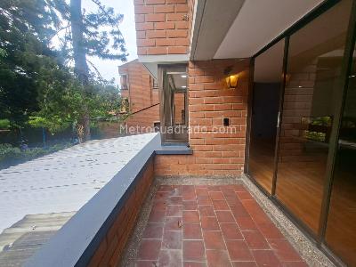 Apartamento en arriendo en El Tesoro, Medellín · foto 9 de 20