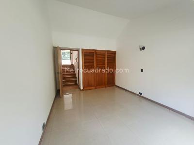 Apartamento en arriendo en El Tesoro, Medellín · foto 10 de 20