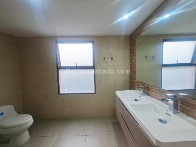 Apartamento en arriendo en El Tesoro, Medellín · foto 15 de 20
