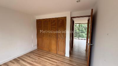Apartamento en arriendo en San Lucas, Medellín · foto 10 de 14