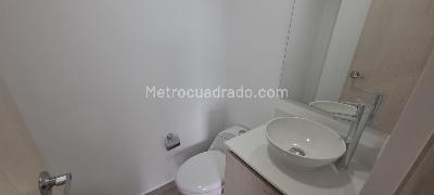 Apartamento en venta en Loma Del Indio, Medellín · foto 7 de 18
