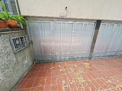 Apartamento de 4 alcobas en arriendo en Laureles, Medellín, 200 m² · foto 18 de 19
