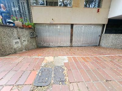 Apartamento de 4 alcobas en arriendo en Laureles, Medellín, 200 m² · foto 19 de 19