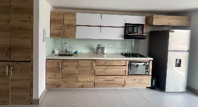 Apartamento de 2 alcobas en arriendo en San Joaquin, Medellín, 75 m² · foto 3 de 14