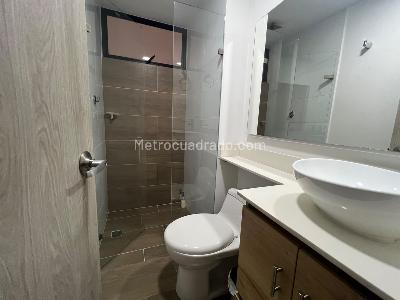 Apartamento de 2 alcobas en arriendo en San Joaquin, Medellín, 75 m² · foto 7 de 14