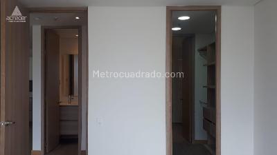 Apartamento de 1 alcoba en arriendo en Los Gonzalez, Medellín, 67 m² · foto 11 de 19