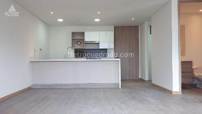 Apartamento de 1 alcoba en arriendo en Los Gonzalez, Medellín, 67 m² · foto 2 de 19