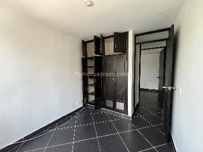 Apartamento de 3 alcobas en venta en Sabaneta, Sabaneta, 58 m² · foto 10 de 19