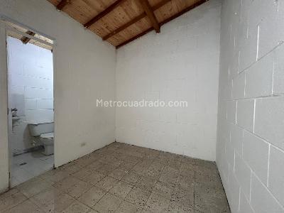 Casa de 3 alcobas en venta en Bello, Bello, 69 m² · foto 11 de 20