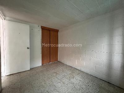 Casa de 3 alcobas en venta en Bello, Bello, 69 m² · foto 13 de 20