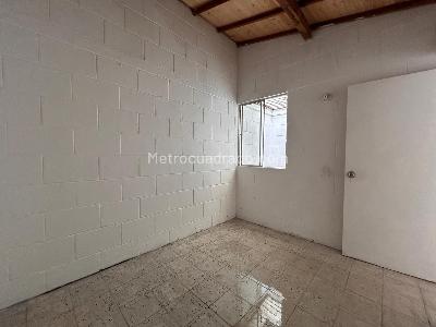 Casa de 3 alcobas en venta en Bello, Bello, 69 m² · foto 18 de 20