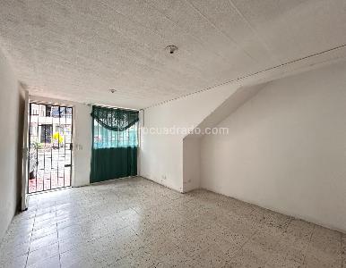 Casa de 3 alcobas en venta en Bello, Bello, 69 m² · foto 3 de 20