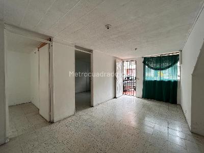 Casa de 3 alcobas en venta en Bello, Bello, 69 m² · foto 4 de 20