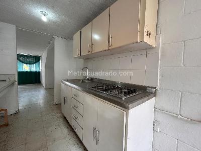 Casa de 3 alcobas en venta en Bello, Bello, 69 m² · foto 7 de 20