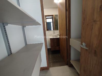 Apartamento de 1 alcoba en arriendo en Avenida Las Vegas, Medellín, 40 m² · foto 8 de 14