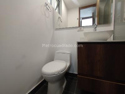 Apartamento de 1 alcoba en arriendo en Avenida Las Vegas, Medellín, 40 m² · foto 9 de 14
