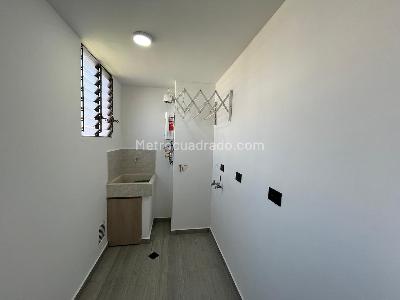 Apartamento de 1 alcoba en arriendo en Manila, Medellín, 56 m² · foto 12 de 14
