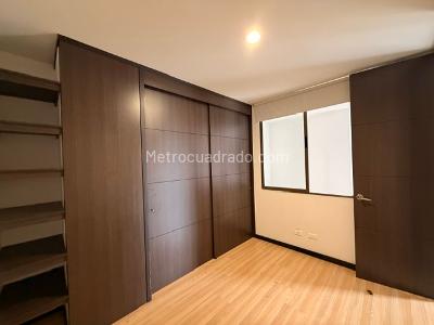 Apartamento de 3 alcobas en venta en Altos Del Poblado, Medellín, 67 m² · foto 13 de 13