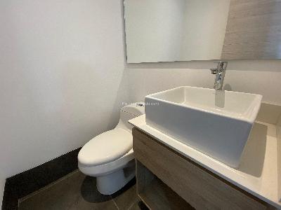 Apartamento de 2 alcobas en arriendo en Los Balsos, Medellín, 87 m² · foto 8 de 20