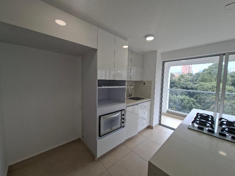 Modern 2BR Apartment in Suramérica - 3