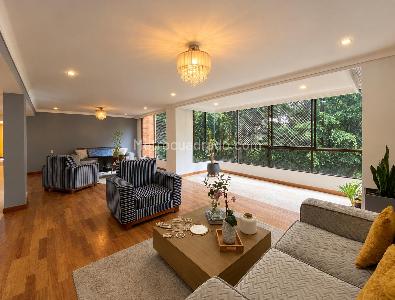 Apartamento de 3 alcobas en arriendo en Los Balsos, Medellín, 220 m² · foto 2 de 20