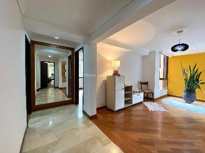 Apartamento de 3 alcobas en arriendo en Los Balsos, Medellín, 220 m² · foto 17 de 20