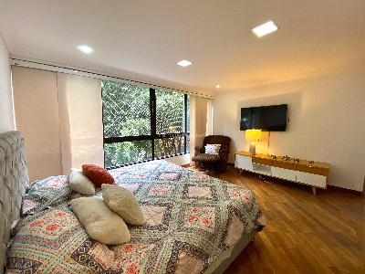 Apartamento de 3 alcobas en arriendo en Los Balsos, Medellín, 220 m² · foto 19 de 20
