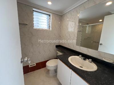 Apartamento de 2 alcobas en arriendo en El Velodromo, Medellín, 64 m² · foto 12 de 15