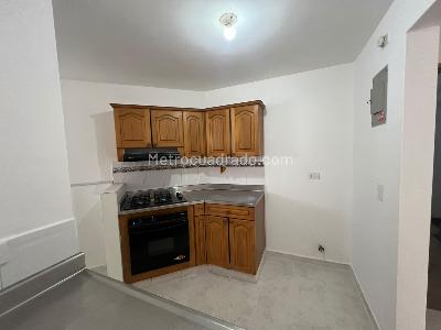 Apartamento de 2 alcobas en arriendo en El Velodromo, Medellín, 64 m² · foto 3 de 15
