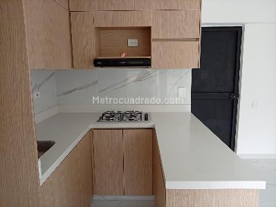 Apartamento de 3 alcobas en arriendo en Fuente Clara, Medellín, 49 m² · foto 1 de 15