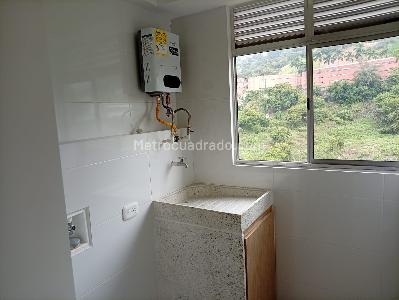Apartamento de 3 alcobas en arriendo en Fuente Clara, Medellín, 49 m² · foto 14 de 15