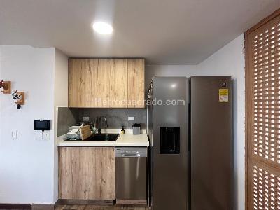Apartamento de 3 alcobas en arriendo en Las Lomas, Medellín, 104 m² · foto 2 de 20
