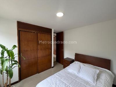 Apartamento de 3 alcobas en arriendo en Las Lomas, Medellín, 104 m² · foto 13 de 20