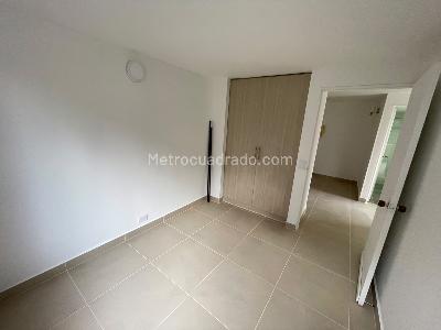 Apartamento de 3 alcobas en arriendo en La Palma, Medellín, 70 m² · foto 12 de 18