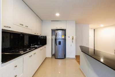Apartamento de 1 alcoba en arriendo en Lalinde, Medellín, 76 m² · foto 7 de 20