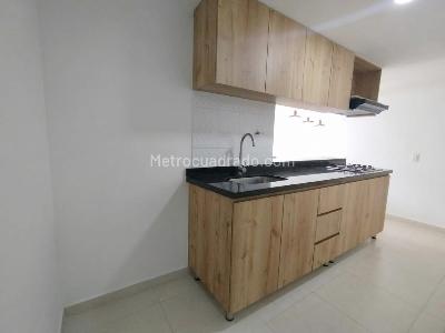 Apartamento de 1 alcoba en arriendo en Sabaneta, Sabaneta, 49 m² · foto 2 de 13