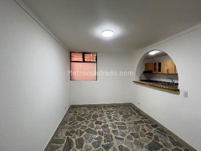 Apartamento de 3 alcobas en arriendo en Calasanz, Medellín, 90 m² · foto 4 de 19