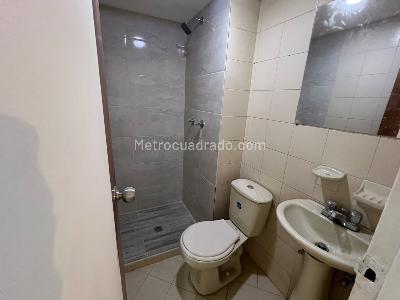 Apartamento de 3 alcobas en arriendo en Calasanz, Medellín, 90 m² · foto 8 de 19