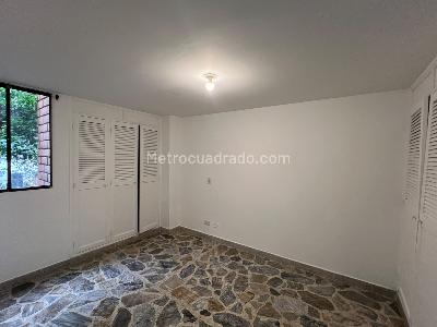 Apartamento de 3 alcobas en arriendo en Calasanz, Medellín, 90 m² · foto 13 de 19
