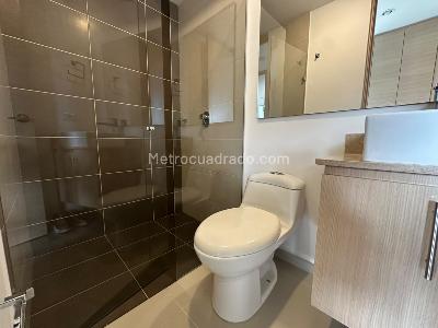 Apartamento de 2 alcobas en arriendo en El Esmeraldal, Envigado, 76 m² · foto 6 de 13