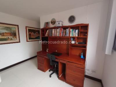 Apartamento de 2 alcobas en arriendo en Lorena, Medellín, 105 m² · foto 9 de 13