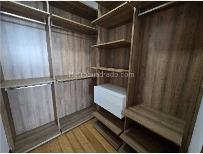 Apartamento de 3 alcobas en arriendo en San Lucas, Medellín, 330 m² · foto 10 de 13