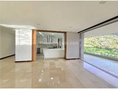 Apartamento de 3 alcobas en arriendo en San Lucas, Medellín, 330 m² · foto 4 de 13