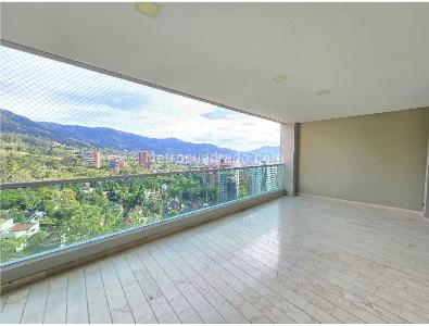Apartamento de 3 alcobas en arriendo en San Lucas, Medellín, 330 m² · foto 5 de 13