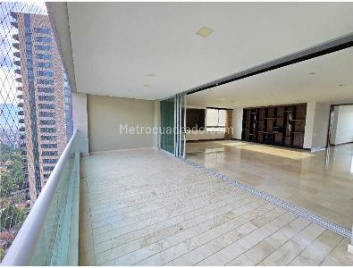 Apartamento de 3 alcobas en arriendo en San Lucas, Medellín, 330 m² · foto 7 de 13